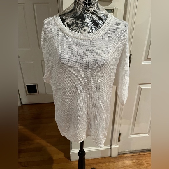 Dolce Cabo size XL Lightweight white crew neck 3/4 sleeve open back sweater - Picture 6 of 12